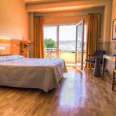 Hotel Azar Plasencia Quarto foto
