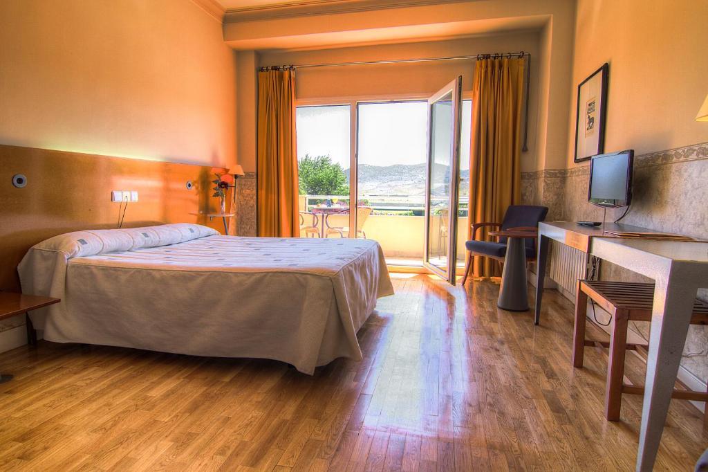 Hotel Azar Plasencia Quarto foto